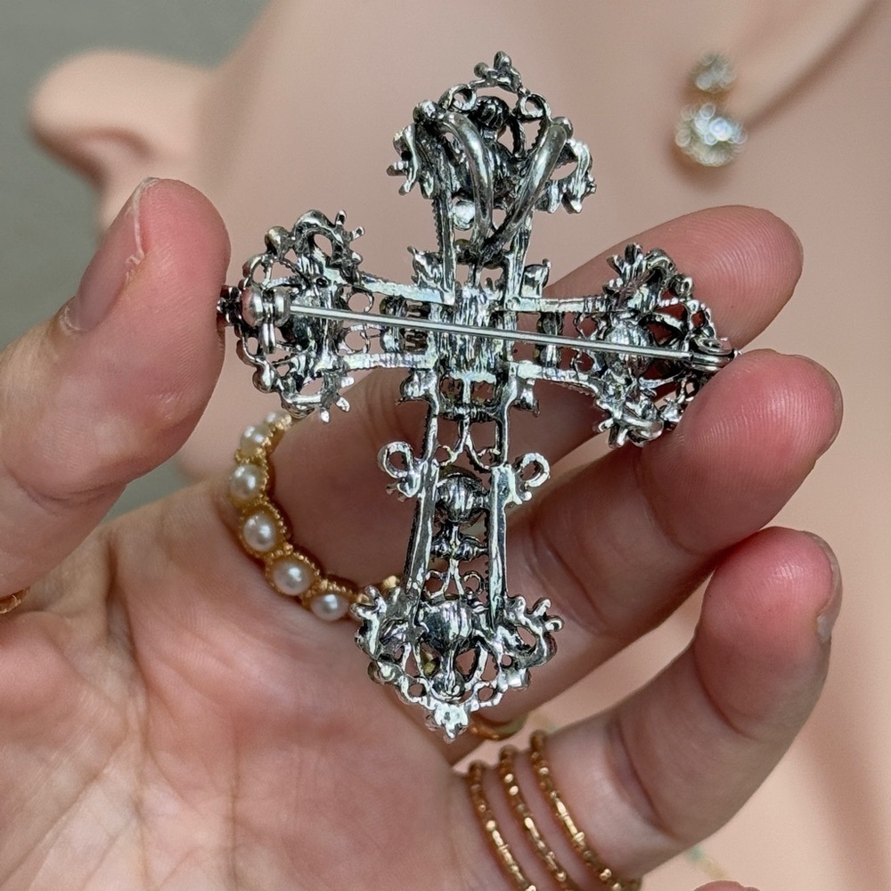 ⚜️❤️‍🔥 Vintage Style Rhinestone Cross Brooch-Pendant 💫💎 - Picture 4 of 7